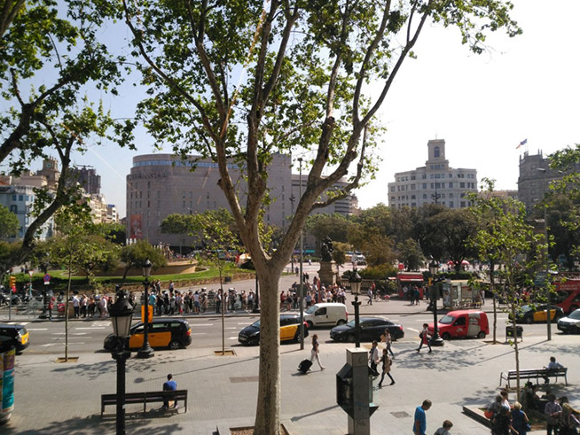 Plaça Catalunya - Pleinhoppen wandeltour Barcelona
