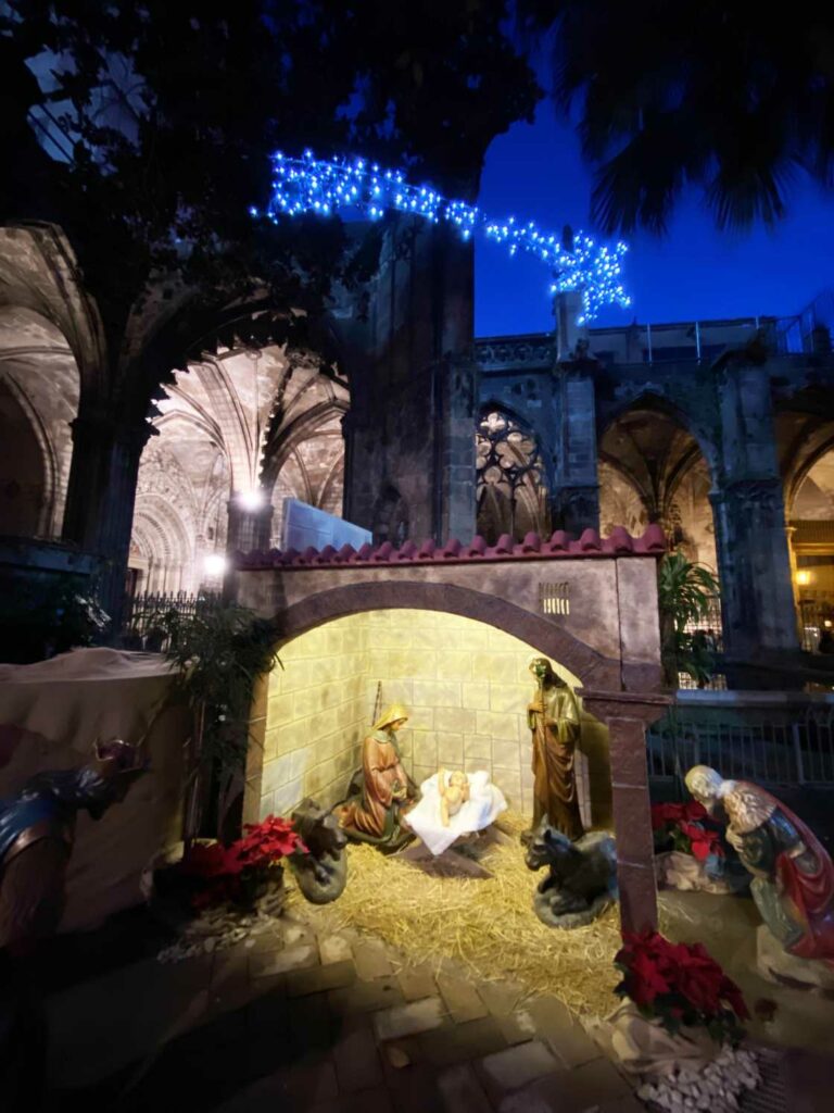 Kerststal bij de Kathedraal van Barcelona