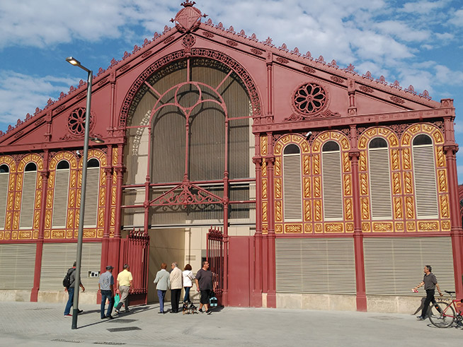 Mercat de Sant Antoni - Wandelroute in Eixample Barcelona