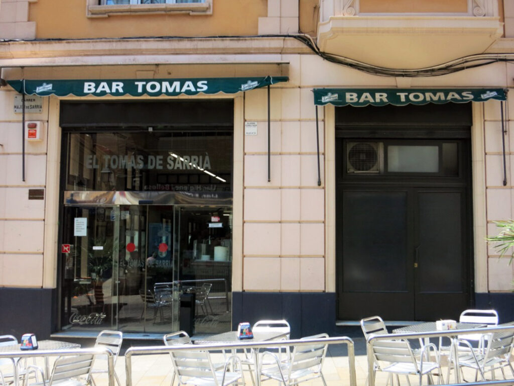 Bar Tomás Barcelona buiten
