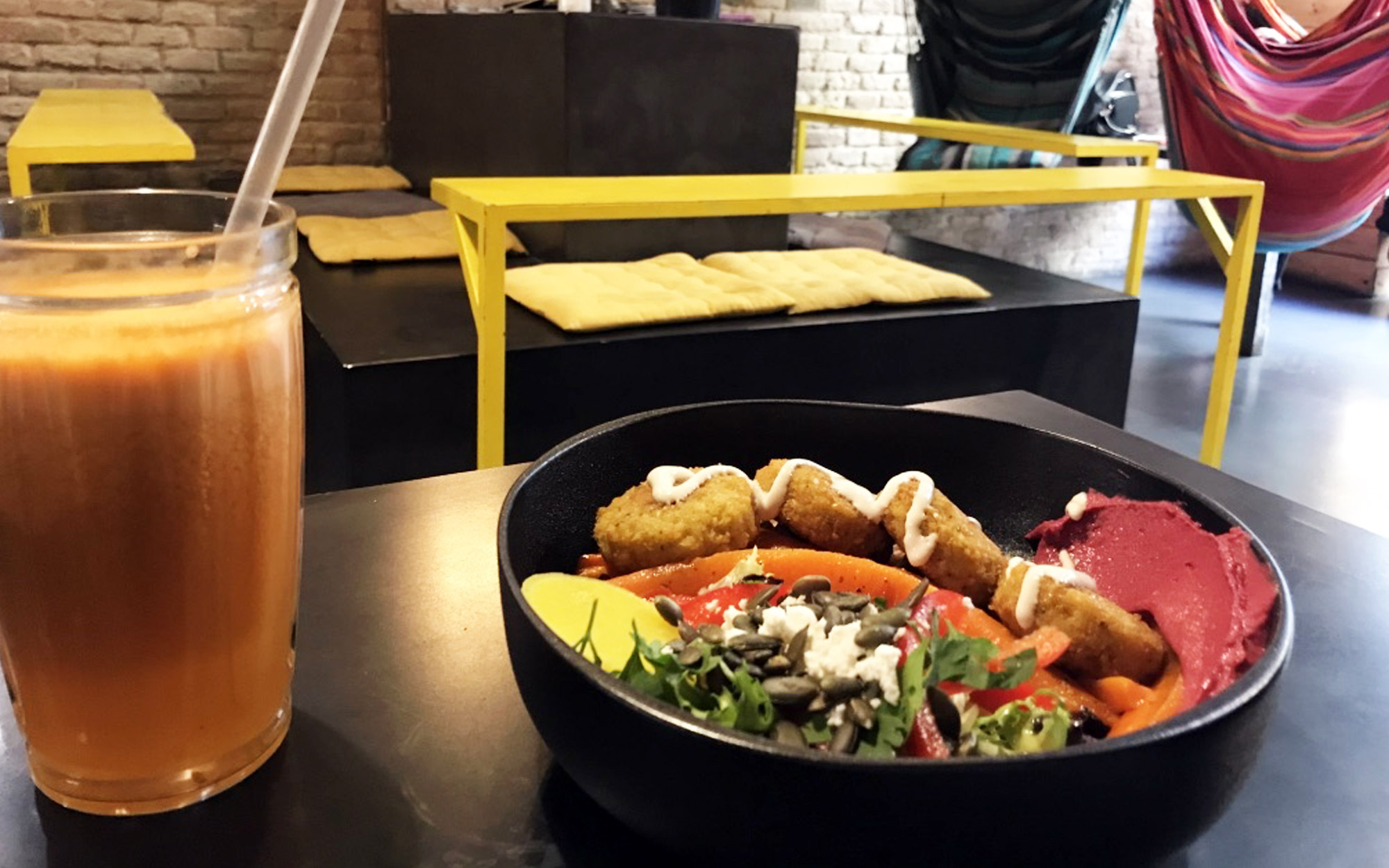 Hammock Juice Station Barcelona review Barcelona met Marta
