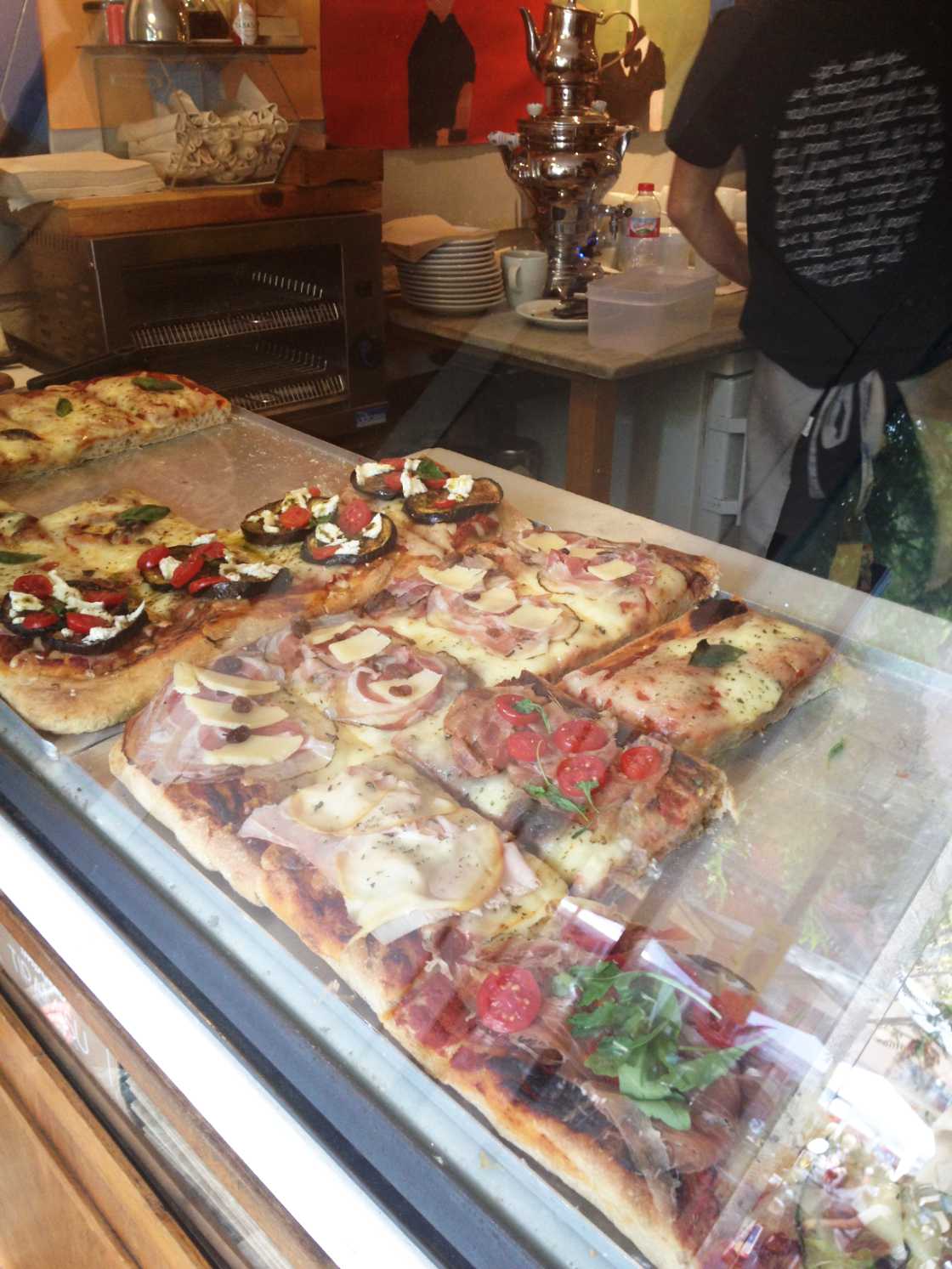 Pizzas en focaccia's Nabucco Tiramisu Barcelona