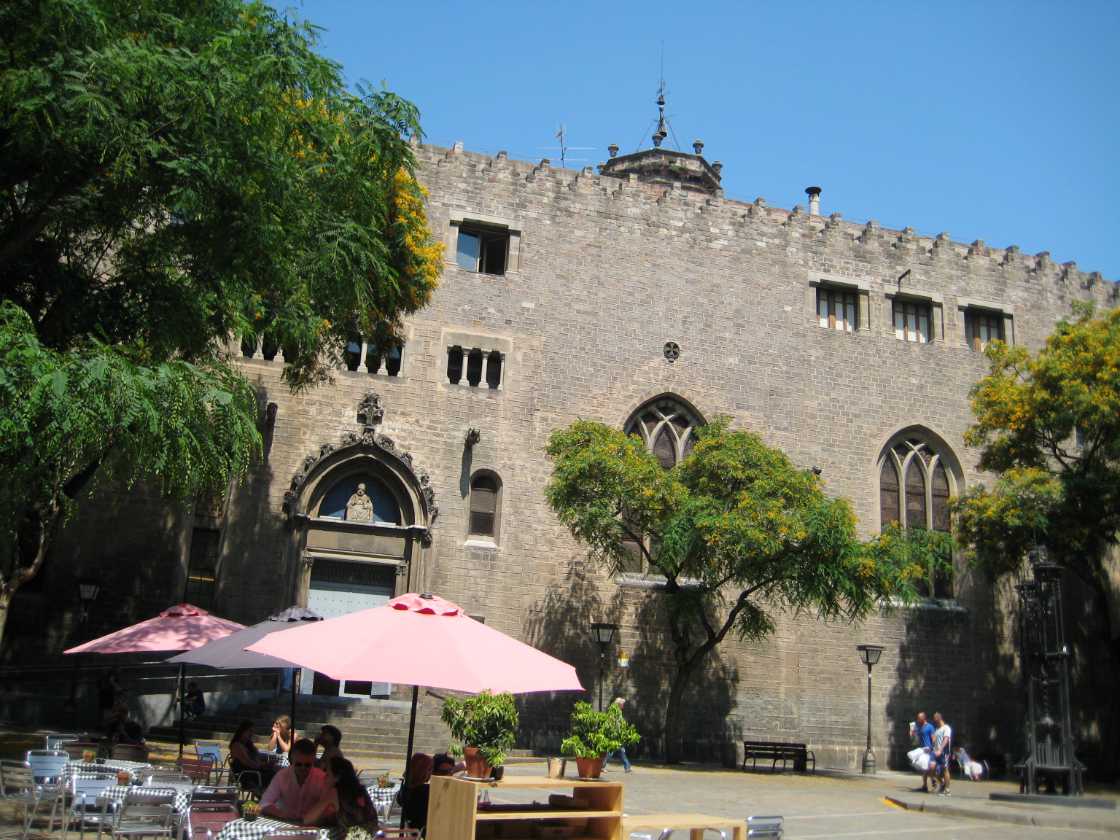 Plaça de Sant Pere - El Born Barcelona
