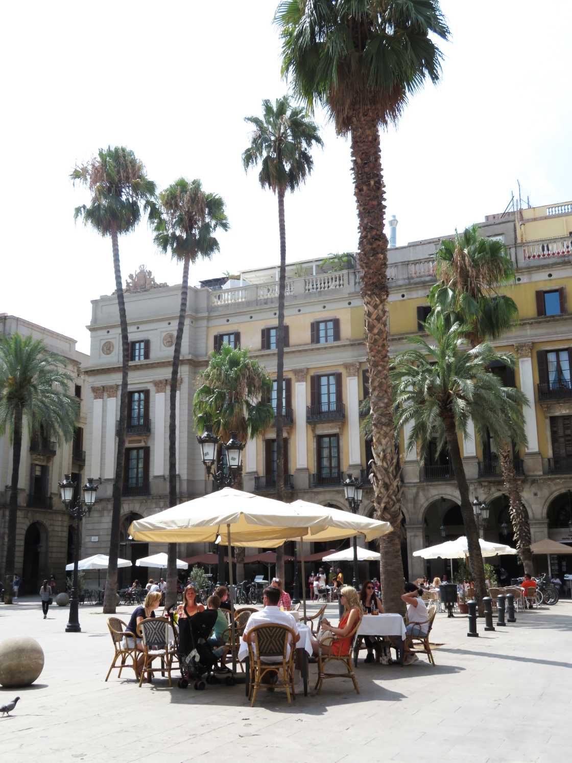 Uiteten in Barcelona Plaça Reial