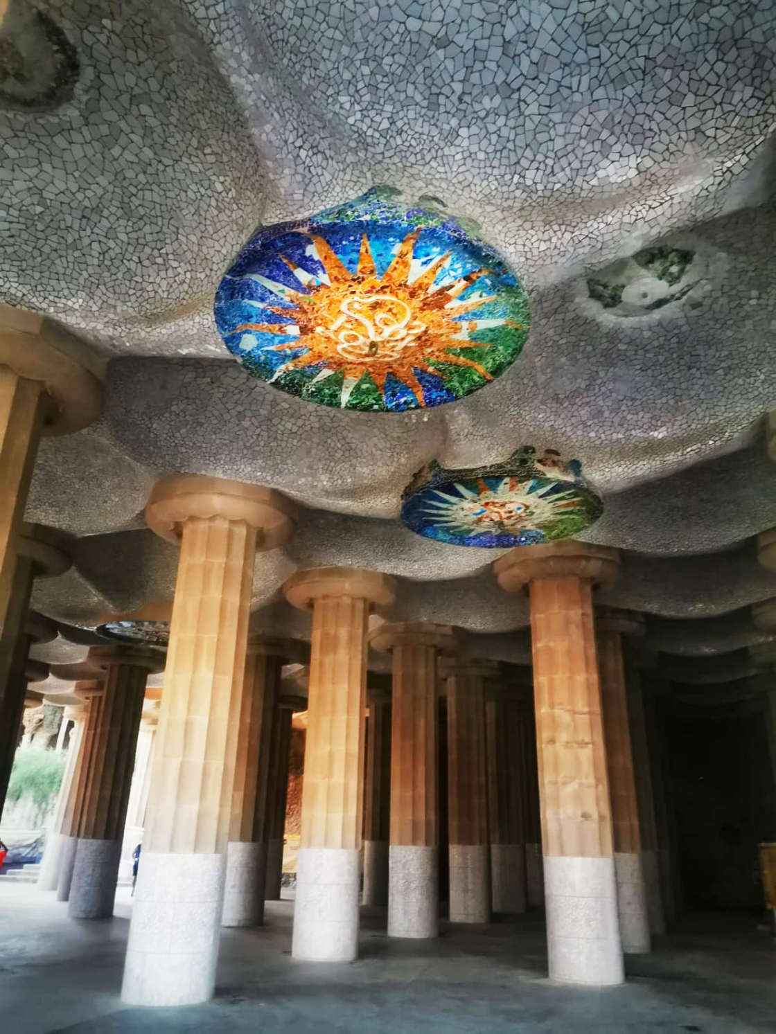 Zaal met de 100 zuilen - Park Güell Barcelona