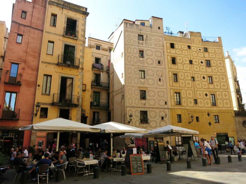Plaça de Santa Maria Barcelona