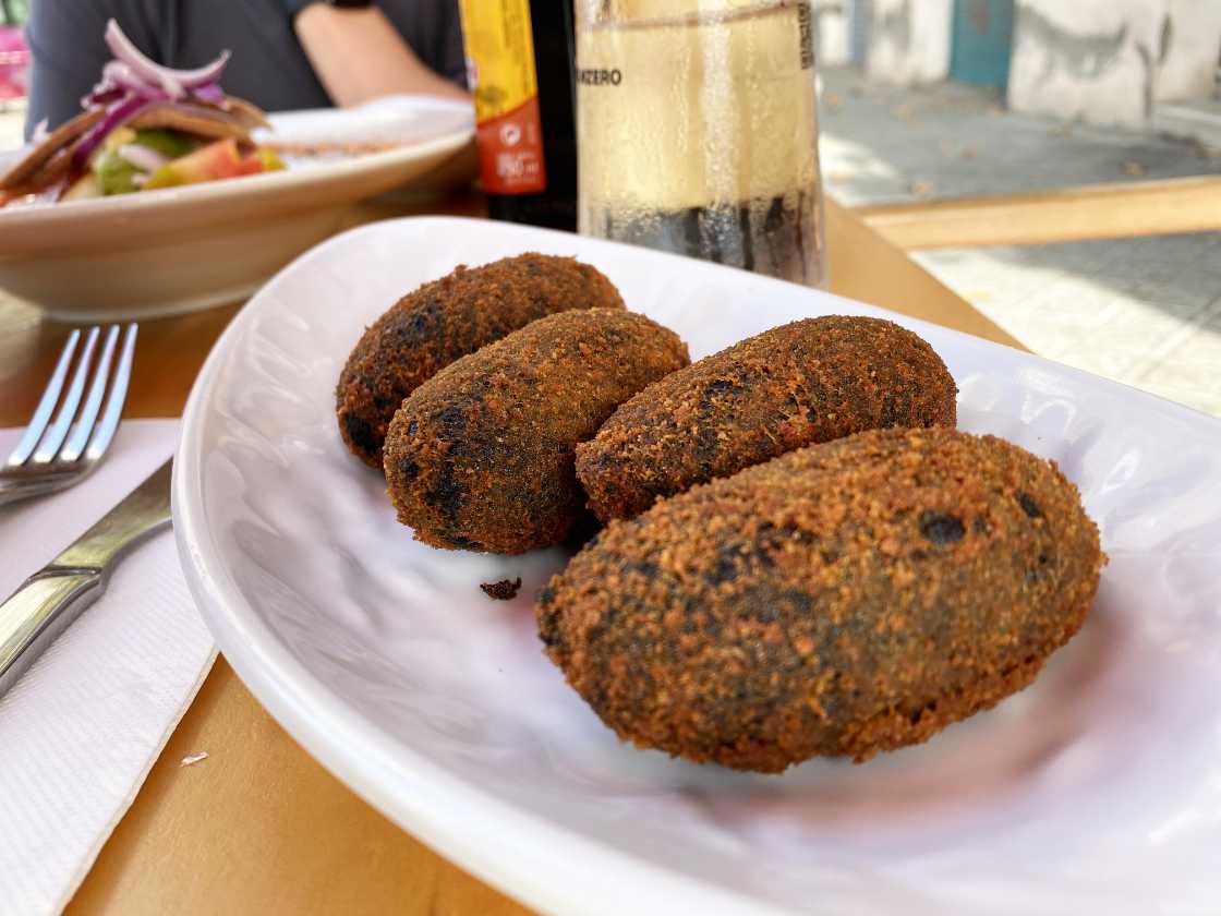 Croquetas bij Cabo Bar Barcelona