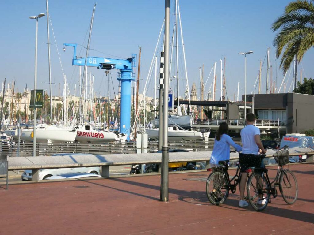 Wandeling oude haven in Barcelona