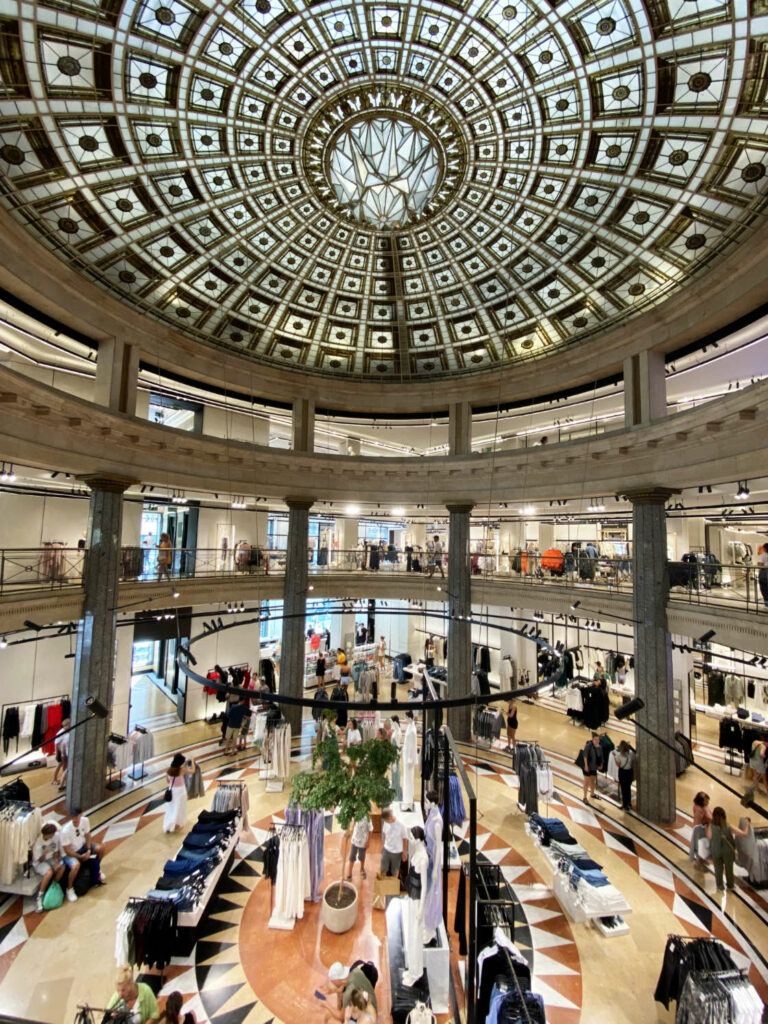 Zara Store Plaça Catalunya Barcelona