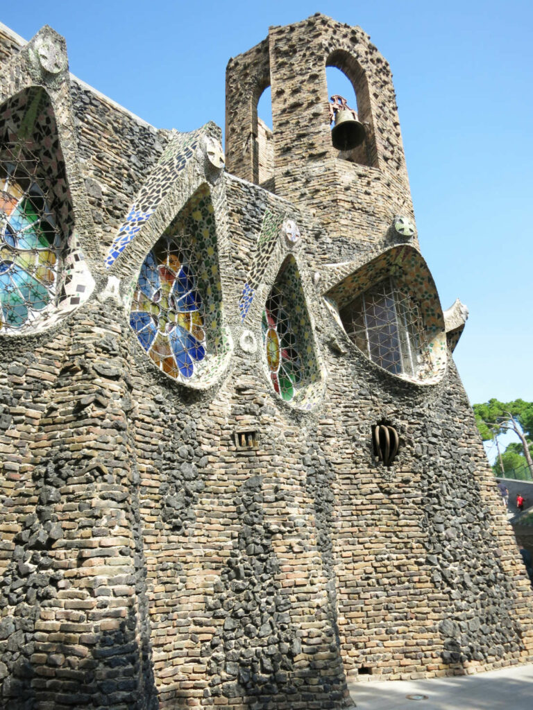 Kerk van Colònia Güell - UNESCO Werelderfgoed